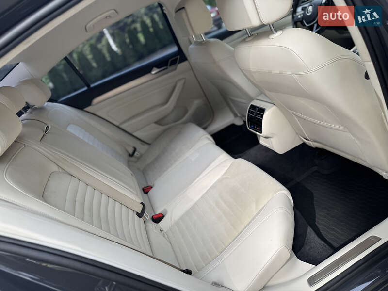 Седан Volkswagen Passat 2017 в Трускавці фото 120 Седан Volkswagen Passat 2017 в Трускавці