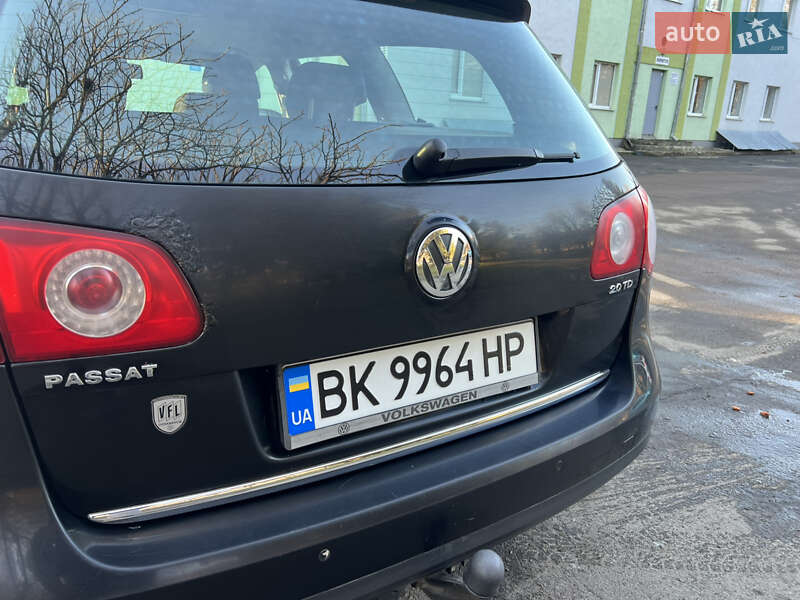 Універсал Volkswagen Passat 2008 в Рівному