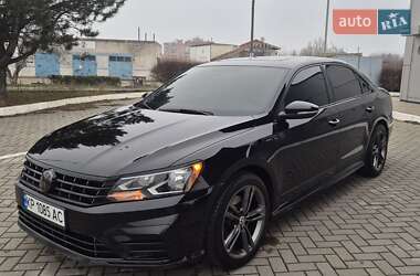 Седан Volkswagen Passat 2016 в Запорожье