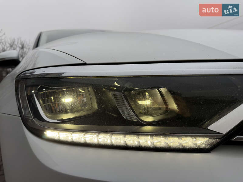 Універсал Volkswagen Passat 2016 в Хмельницькому