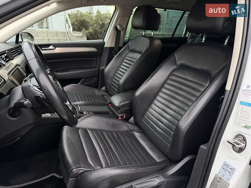 Універсал Volkswagen Passat 2016 в Хмельницькому