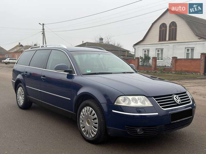 Універсал Volkswagen Passat 2004 в Охтирці