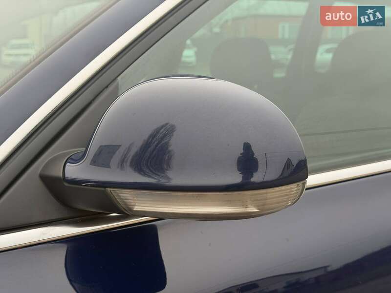 Універсал Volkswagen Passat 2004 в Охтирці