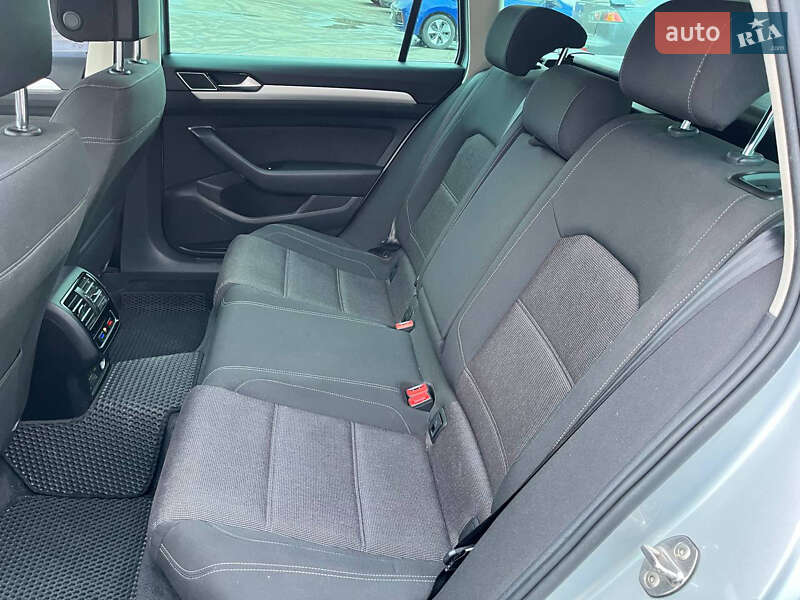 Універсал Volkswagen Passat 2015 в Вінниці фото 32 Універсал Volkswagen Passat 2015 в Вінниці