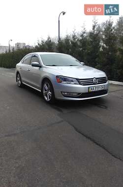 Седан Volkswagen Passat 2013 в Киеве