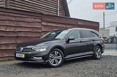 Универсал Volkswagen Passat 2020 в Шепетовке