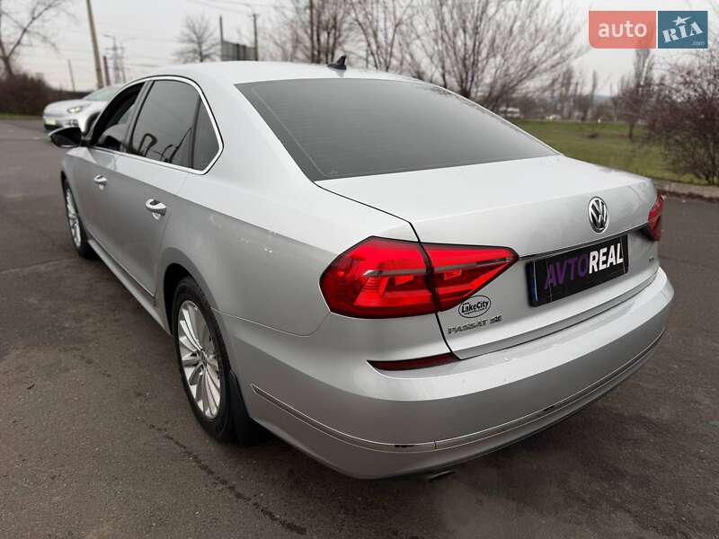 Седан Volkswagen Passat 2016 в Кривому Розі