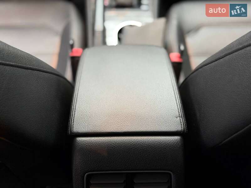 Седан Volkswagen Passat 2016 в Кривому Розі