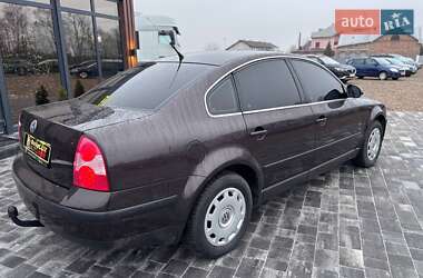 Седан Volkswagen Passat 2004 в Коломиї