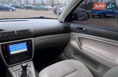 Седан Volkswagen Passat 2004 в Коломиї