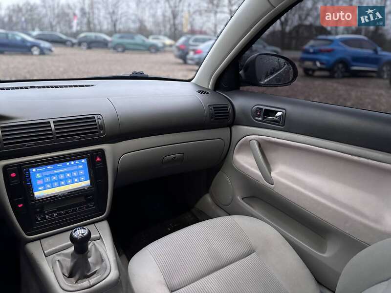 Седан Volkswagen Passat 2004 в Коломиї