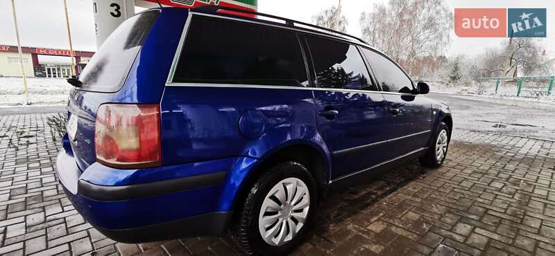 Універсал Volkswagen Passat 2001 в Гадячі