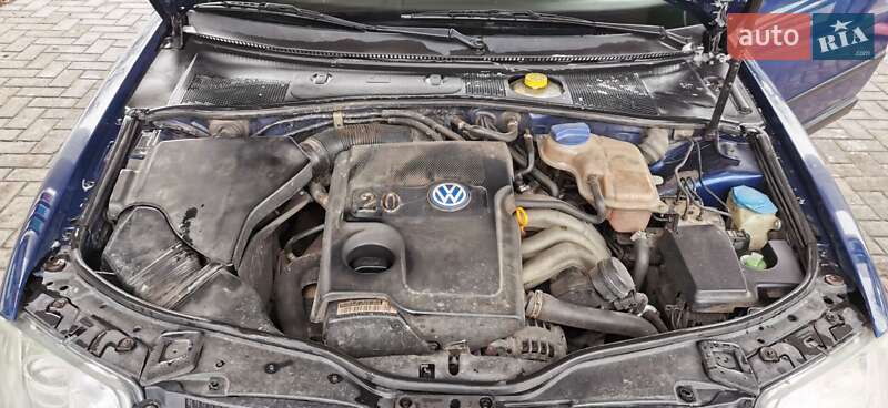 Універсал Volkswagen Passat 2001 в Гадячі