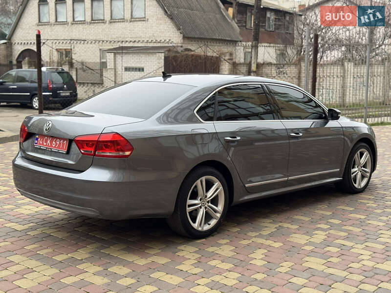 Седан Volkswagen Passat 2014 в Вінниці