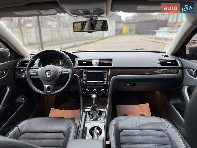 Седан Volkswagen Passat 2014 в Вінниці
