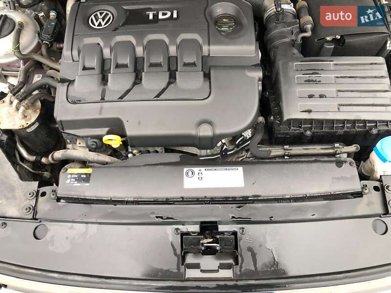 Універсал Volkswagen Passat 2015 в Тернополі