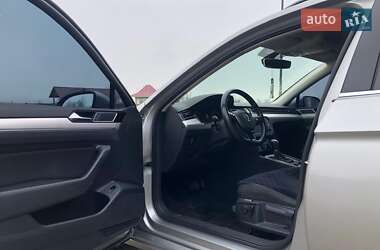 Універсал Volkswagen Passat 2015 в Тернополі