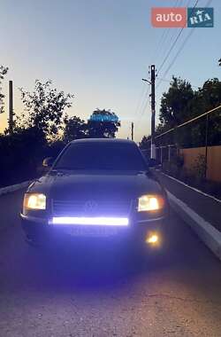 Седан Volkswagen Passat 2004 в Ширяево