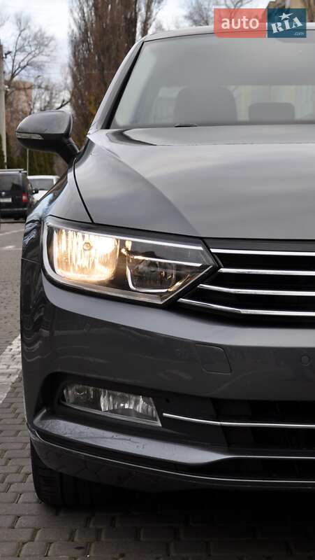 Седан Volkswagen Passat 2017 в Одесі фото 13 Седан Volkswagen Passat 2017 в Одесі