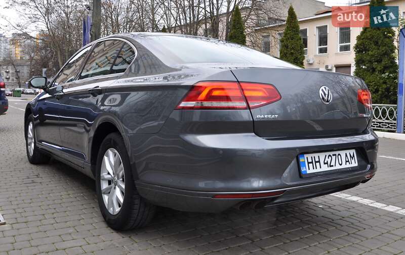 Седан Volkswagen Passat 2017 в Одесі фото 4 Седан Volkswagen Passat 2017 в Одесі