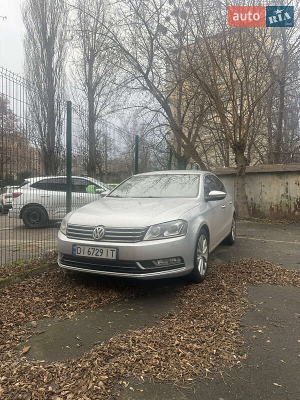 Volkswagen Passat 2012