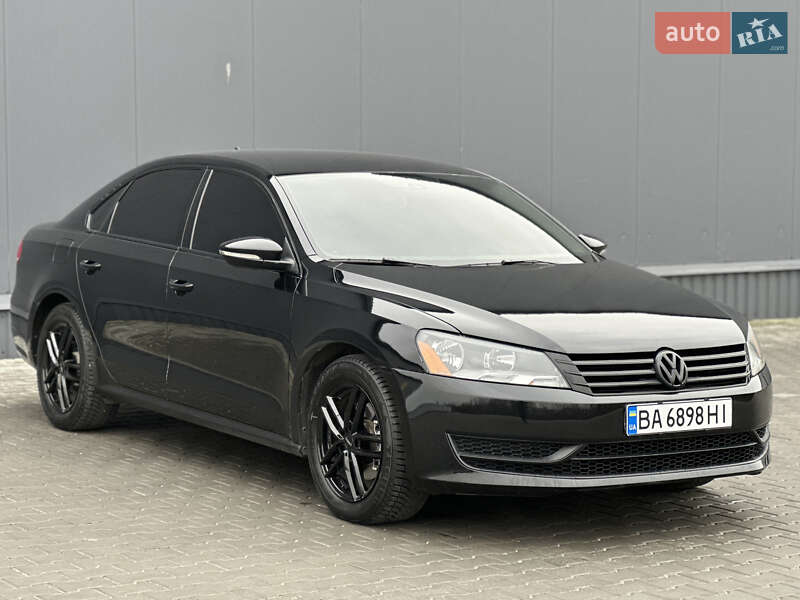 Седан Volkswagen Passat 2012 в Кропивницком