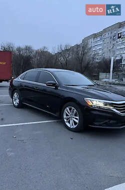 Седан Volkswagen Passat 2020 в Виннице