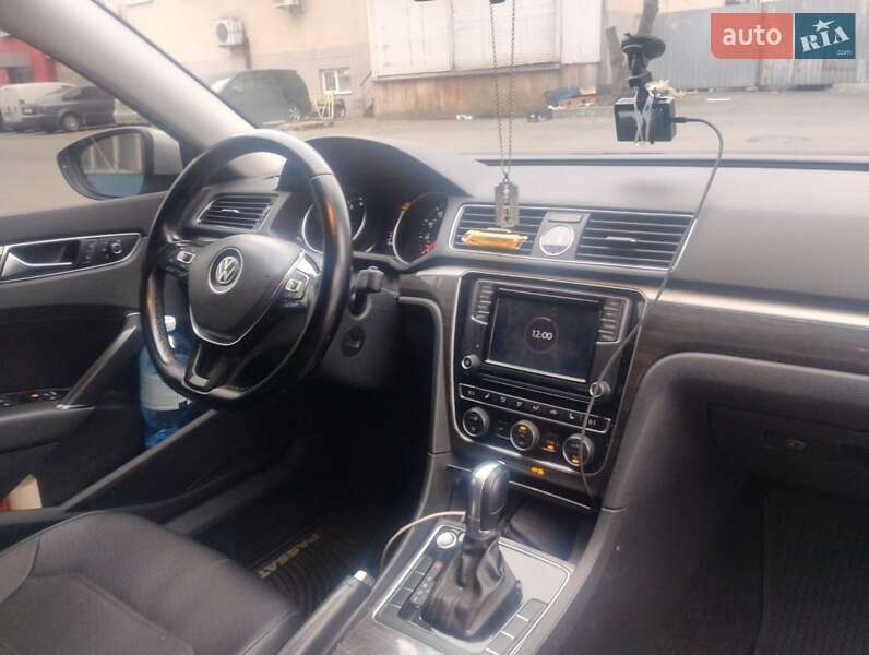 Седан Volkswagen Passat 2017 в Києві фото 9 Седан Volkswagen Passat 2017 в Києві