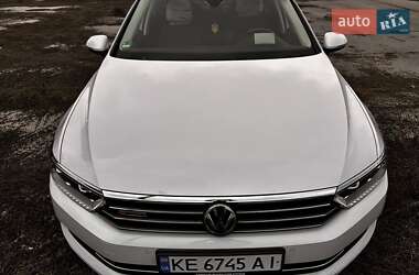 Универсал Volkswagen Passat 2018 в Днепре