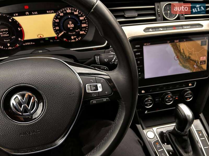 Універсал Volkswagen Passat 2018 в Дніпрі
