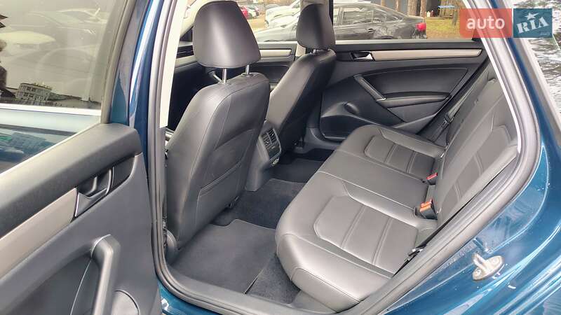 Седан Volkswagen Passat 2021 в Києві