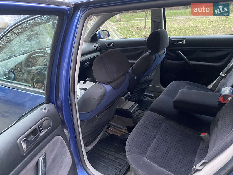 Универсал Volkswagen Passat 2000 в Киеве