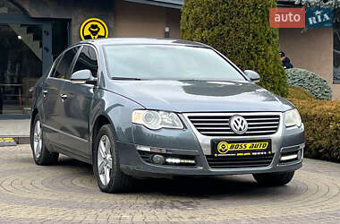 Седан Volkswagen Passat 2010 в Львове