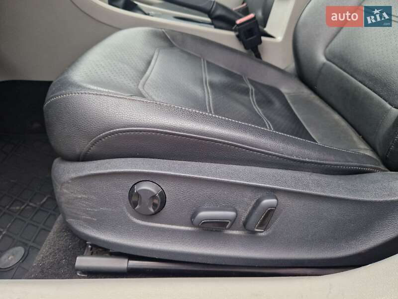 Седан Volkswagen Passat 2016 в Кропивницком