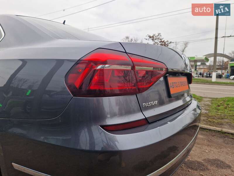 Седан Volkswagen Passat 2016 в Кропивницком