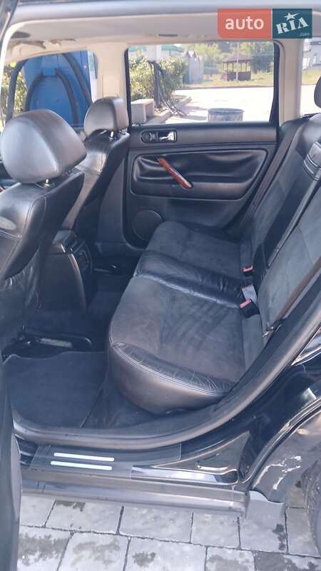 Универсал Volkswagen Passat 2001 в Ивано-Франковске