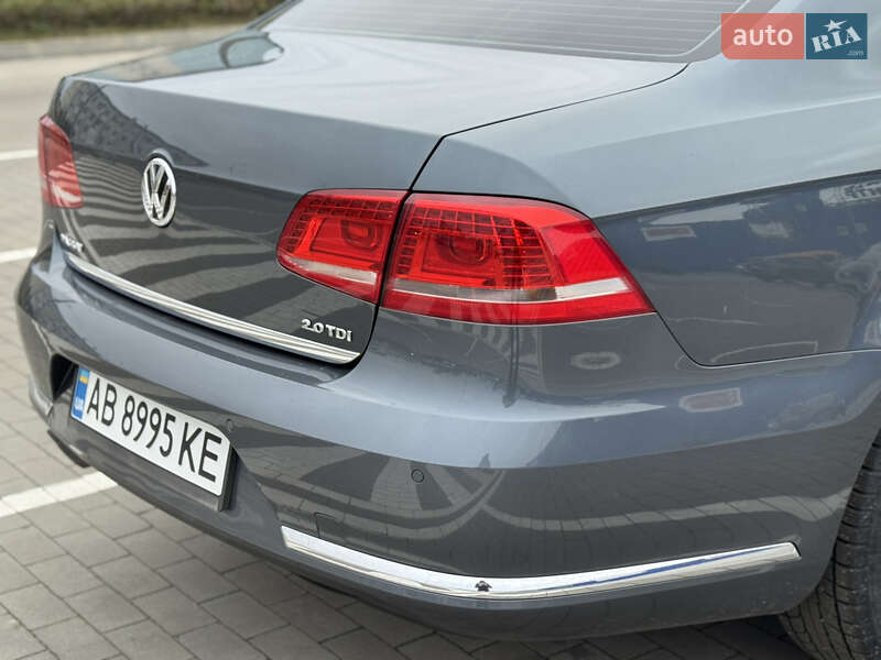 Седан Volkswagen Passat 2011 в Виннице