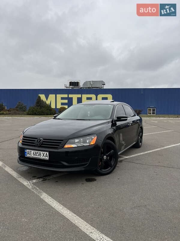 Седан Volkswagen Passat 2012 в Дніпрі