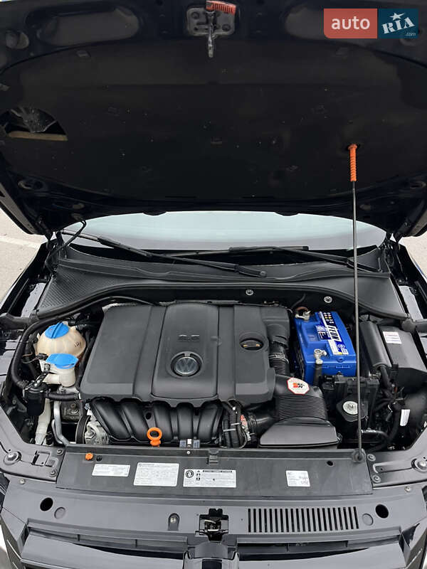 Седан Volkswagen Passat 2012 в Дніпрі