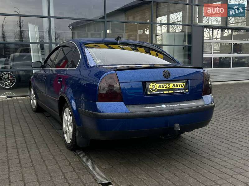 Седан Volkswagen Passat 2001 в Ивано-Франковске