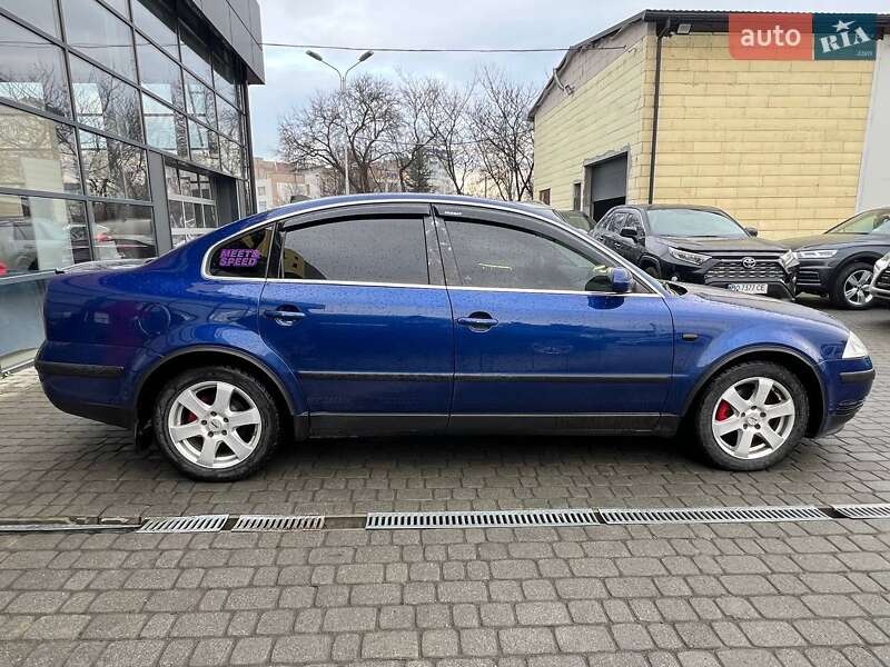 Седан Volkswagen Passat 2001 в Ивано-Франковске