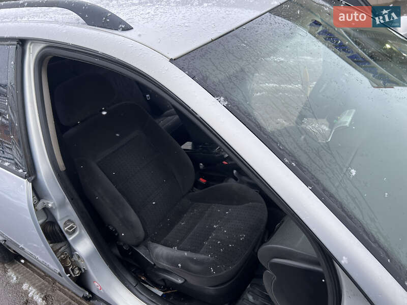 Универсал Volkswagen Passat 1999 в Черновцах