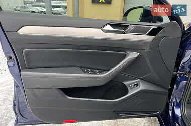 Седан Volkswagen Passat 2019 в Дрогобыче