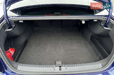 Седан Volkswagen Passat 2019 в Дрогобыче