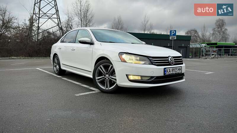 Седан Volkswagen Passat 2011 в Киеве