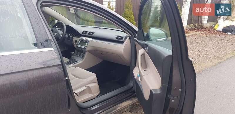Седан Volkswagen Passat 2007 в Киеве