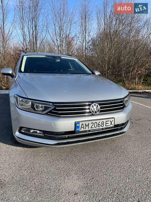 Универсал Volkswagen Passat 2016 в Звягеле
