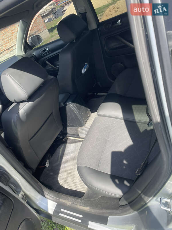 Универсал Volkswagen Passat 2002 в Луцке