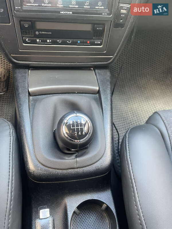 Универсал Volkswagen Passat 2002 в Луцке