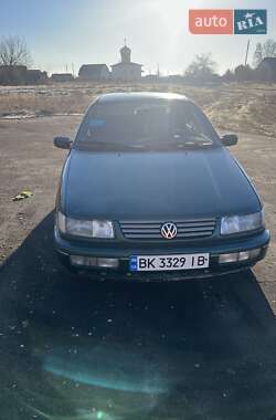Седан Volkswagen Passat 1995 в Костопілі
